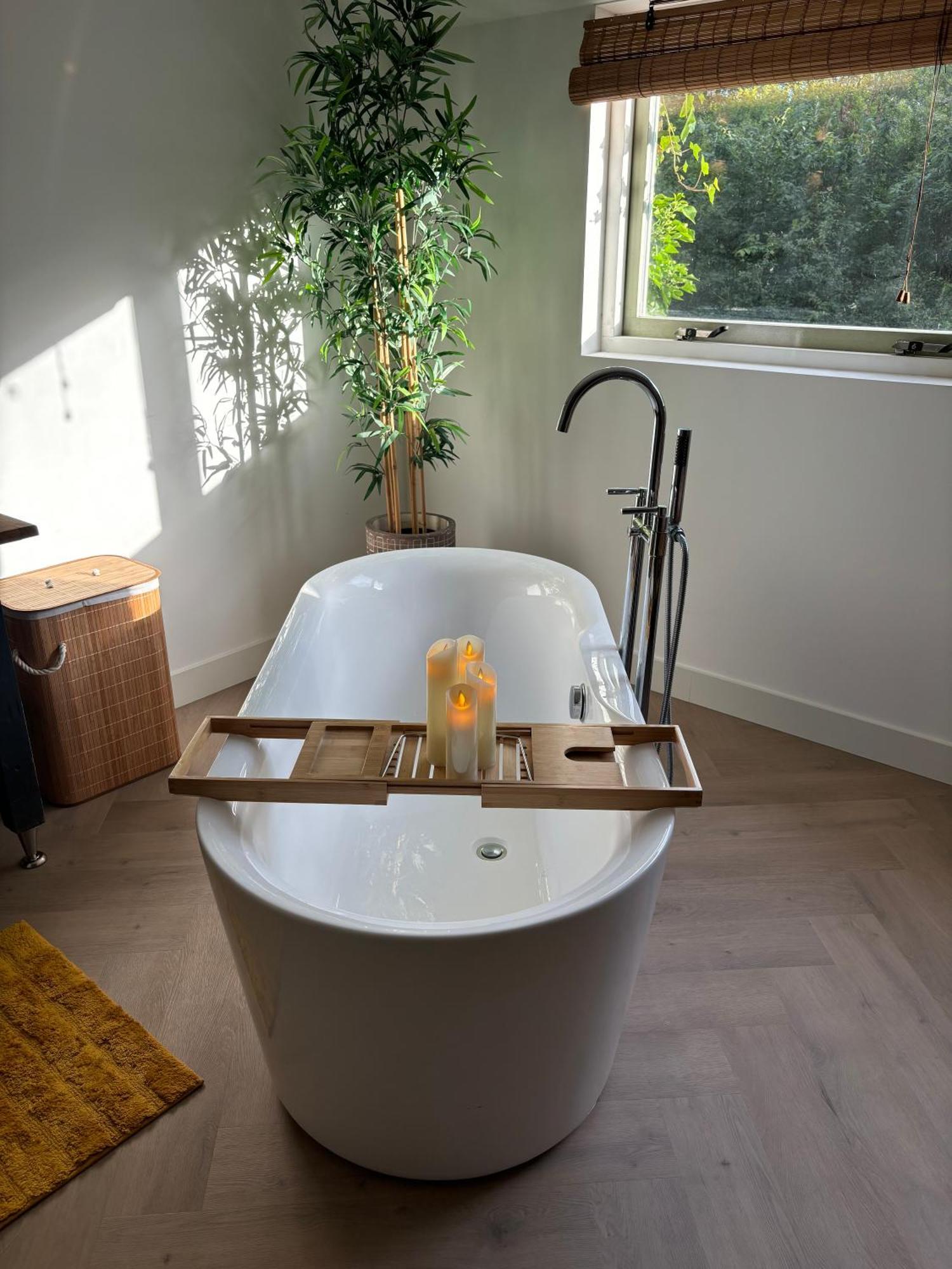 Bamboe Suite Bentveld Met Ligbad En Gratis Parkeren Экстерьер фото